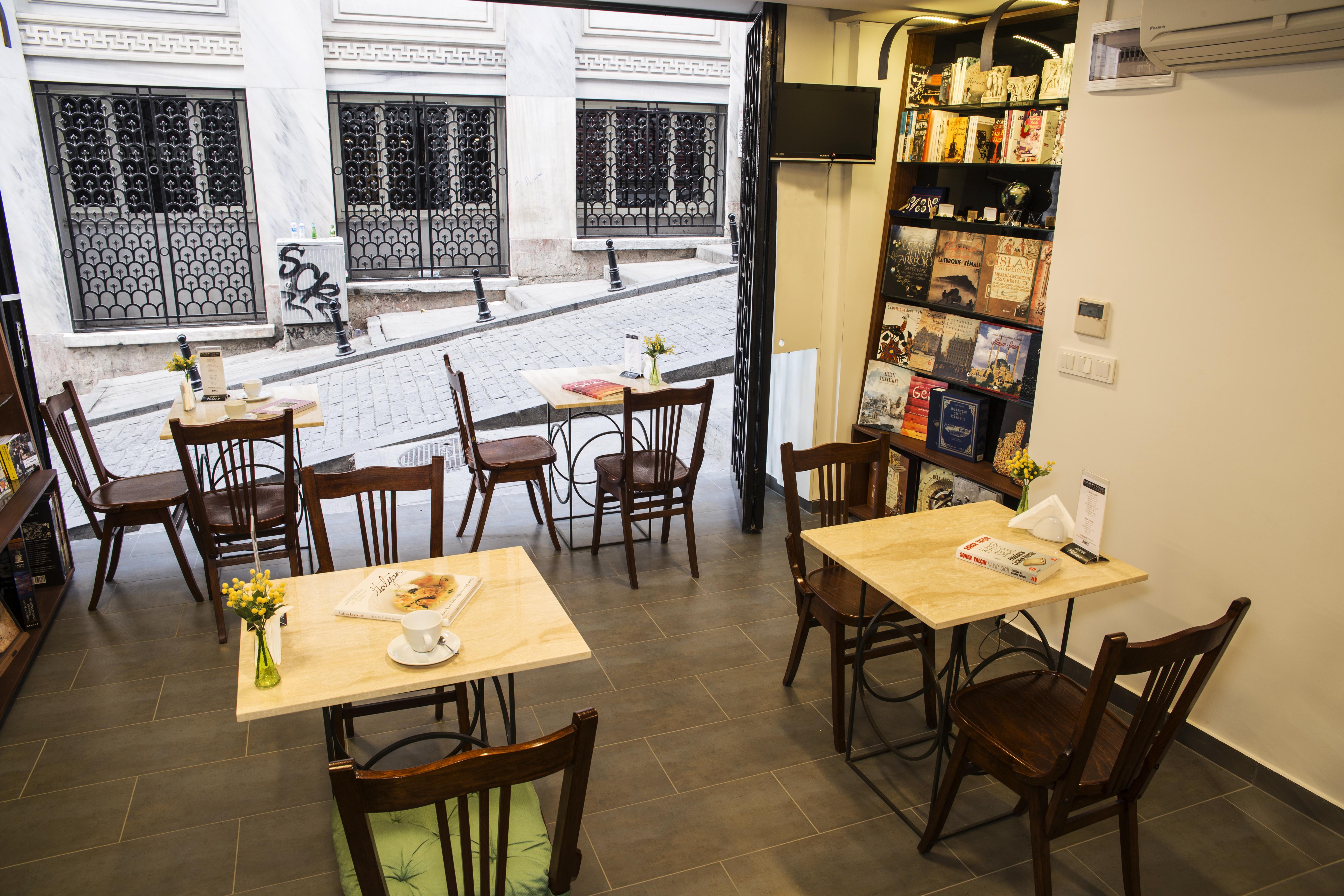 Karaköy Aparts Otel 4*